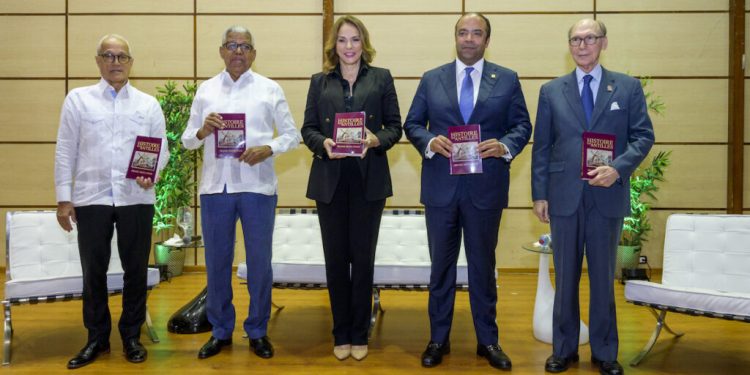 Unesco publica con la ayuda de Banreservas libro Historia del Caribe, de Frank Moya Pons