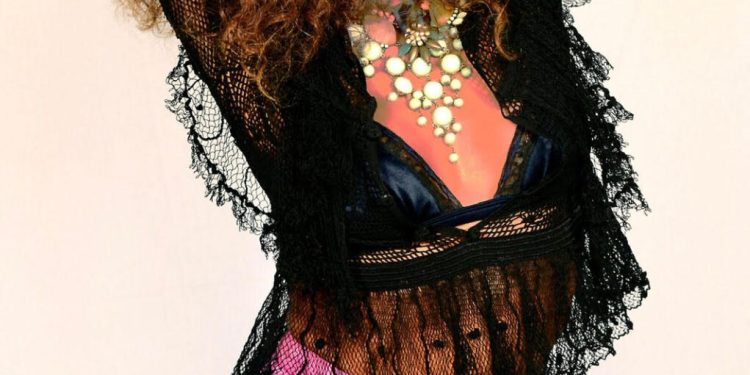 Rosario Flores trae al Teatro Nacional su nuevo espectáculo “Te lo digo todo y no te digo na Tour 2022”