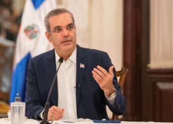 Presidente promulga ley que permite al Ministerio Público perseguir robos sin querella