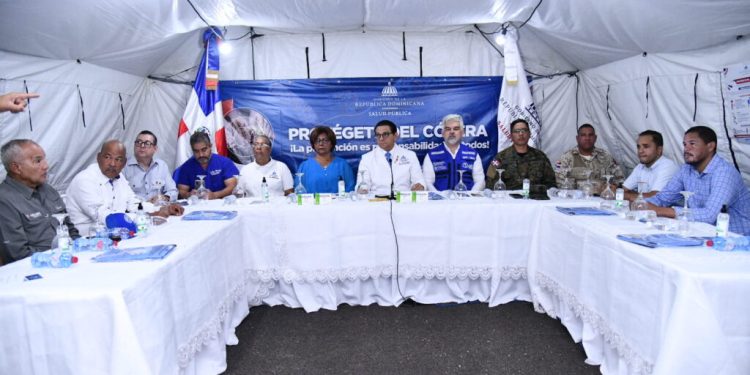 Autoridades de Salud recorren puntos fronterizos en prevención del cólera