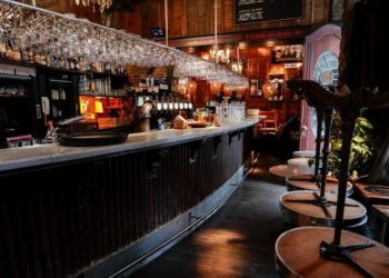 Dueños de bares y restaurantes exigen la renuncia del ministro de Interior y Policía