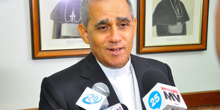 Bretón sobre situación de haitianos: Los Estados tienen derecho a regular la migración