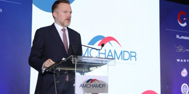 Robert Thomas: «Cada país tiene su derecho a llevar sus procesos migratorios»