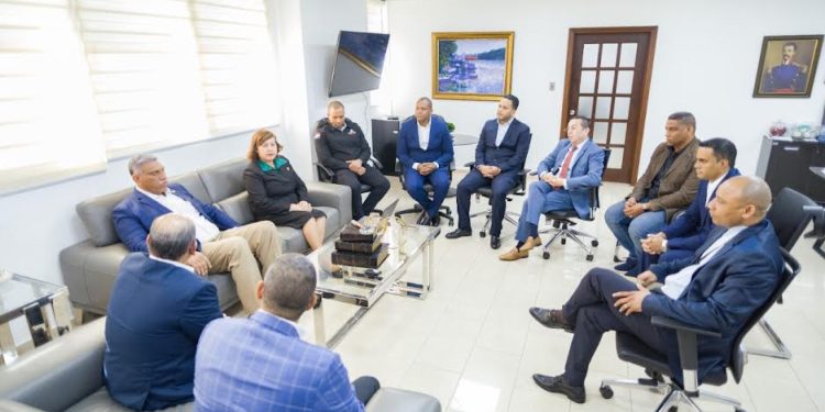 Dueños de bares y restaurantes firmarán acuerdo con el Ministerio de Interior y Policía