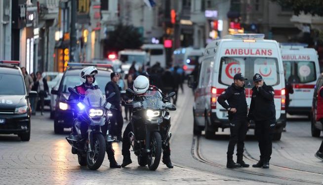 Cuatro muertos y 38 heridos por una explosión en el centro de Estambul