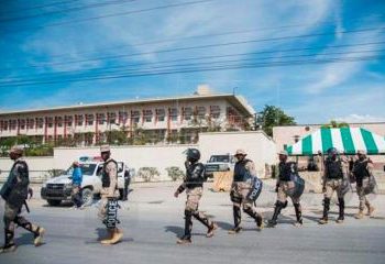 Atacan a tiros a un convoy de la Embajada de Estados Unidos en Haití