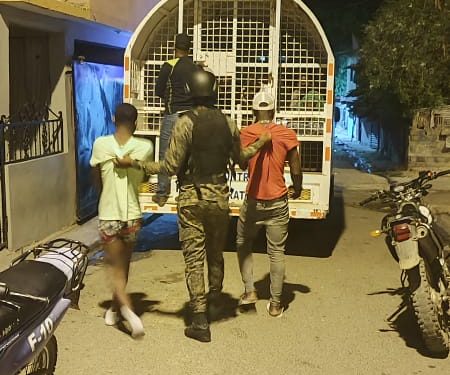 Control  migratorio y el ejército detuvieron 75 Haitianos indocumentados durante operativo en Dajabón