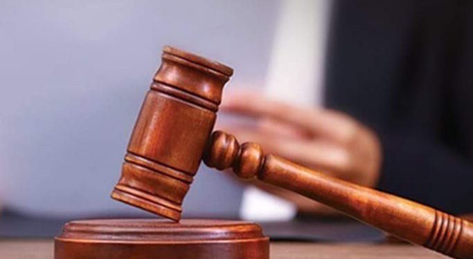 Condenan a 20 años hombre que violó a su hijastra en Santiago