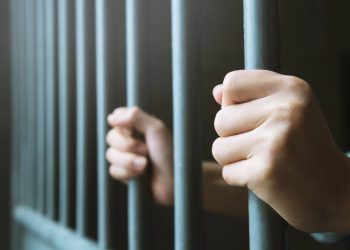 Apresan a dos hombres con 136 porciones de drogas en Independencia