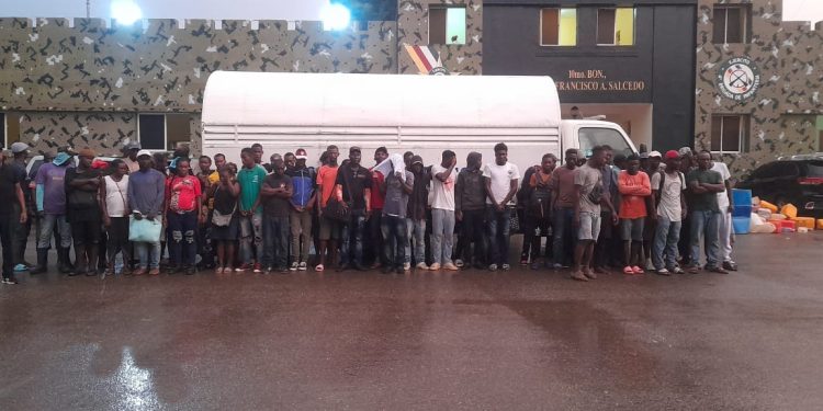 Migración deporta 94 indocumentados detenidos en Montecristi y Dajabón