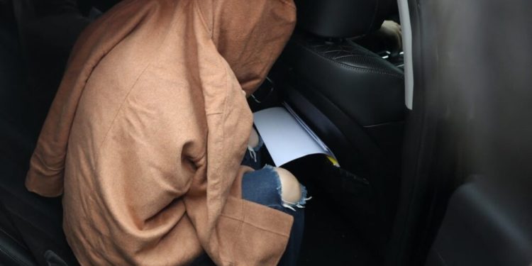 Nueva Zelanda procesa a mujer por el asesinato de sus hijos hallados en maletas