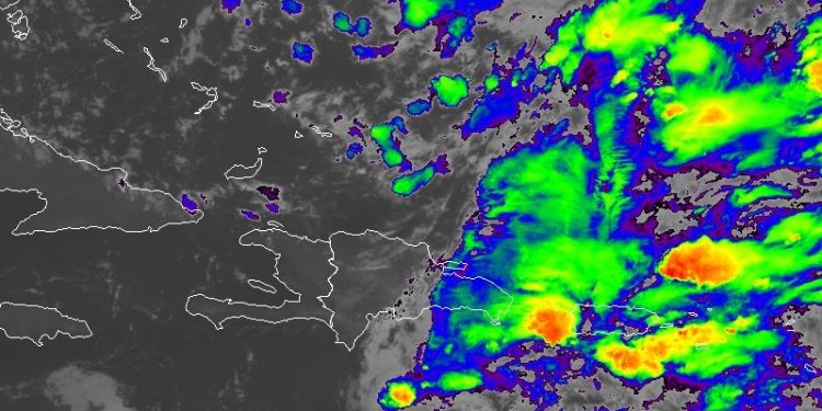 Onamet: continuarán las fuertes lluvias; se mantienen las alertas