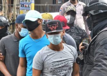 Envían a juicio a policías por muerte de pareja cristiana