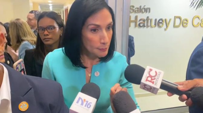 Primera Dama niega deportación de niños haitianos sin sus padres