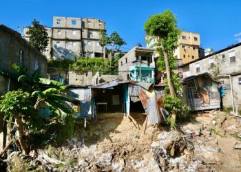 Suman seis las muertes en medio de inundaciones del viernes