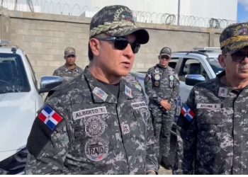 Director PN entrega nuevos vehículos a Santiago para  fortalecer  patrullaje