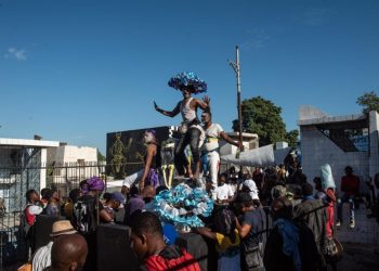 Haití celebra su fiesta vudú de los muertos pese a la crisis y la inseguridad