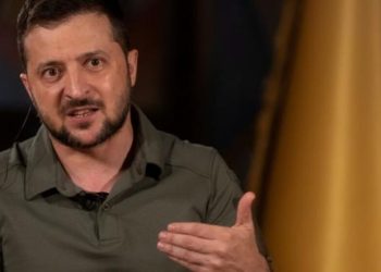 Zelenski insiste en que Rusia debe salir de Zaporiyia y dejar de bombardearla
