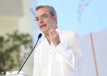 Presidente Luis Abinader afirma inversiones transformarán a Manzanillo