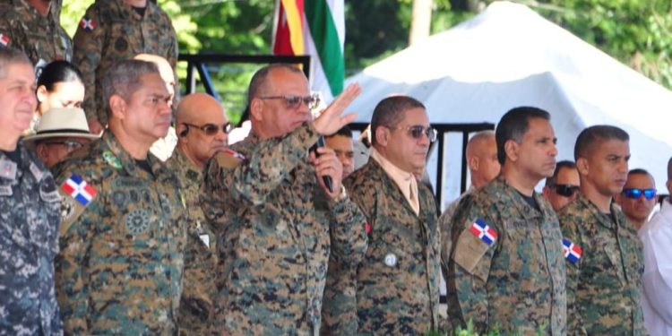 Ejército realiza graduación de Conscriptos y Estudiantes de las diferentes Escuelas de la DGECEM, ERD