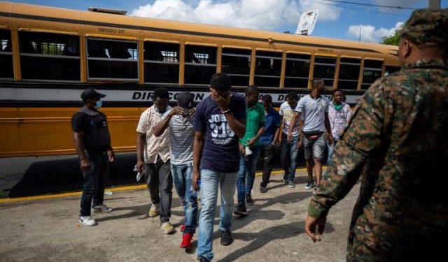 Choque diplomático por deportación de haitianos