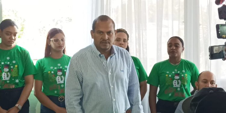 Senador David Sosa  desayuna con periodistas y comunicadores de Dajabón 