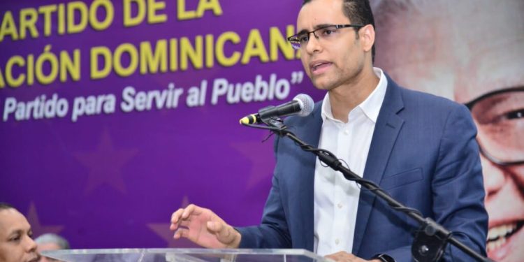 Dirigente político del PLD califica de “improvisado” manejo del actual gobierno