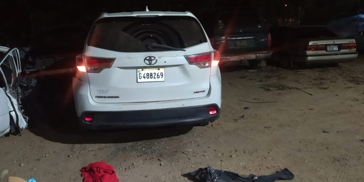 Apresan en Esperanza-Valverde dos personas transportan en yipeta 16 haitianos ilegales con mercancías de contrabando