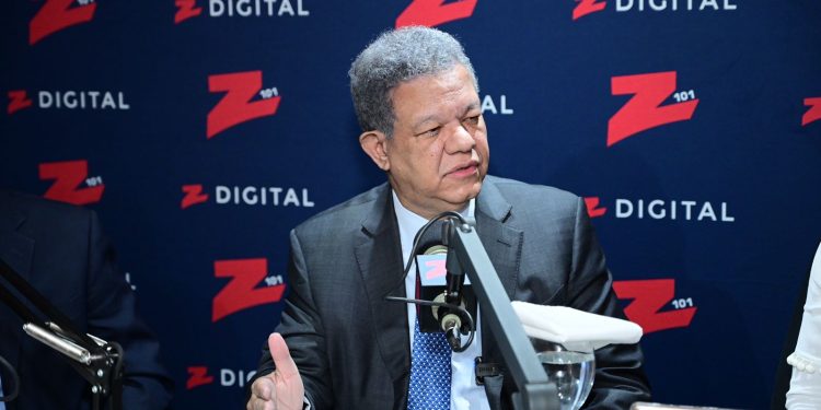 Leonel asegura presupuesto del 2023 está orientado «hacia la reelección»