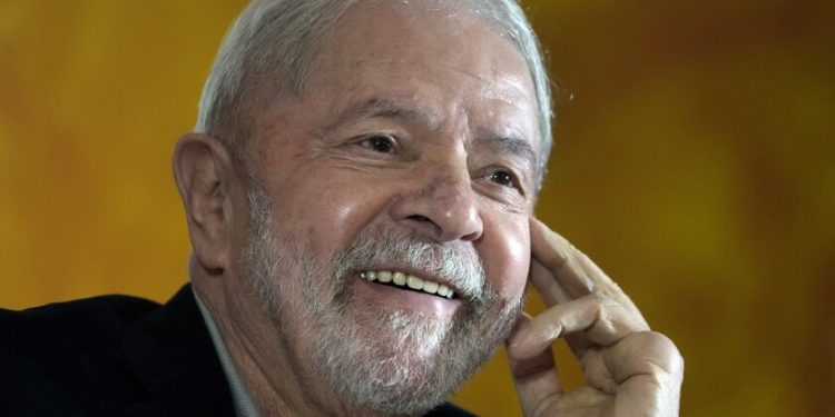 Brasil anula restricciones y Maduro puede estar en la investidura de Lula