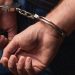 Arrestan hombre que golpeó con un palo a su pareja sentimental en Los Alcarrizos