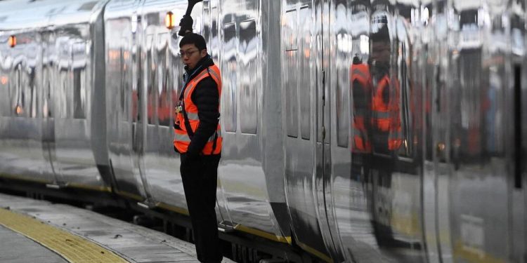 Una nueva huelga de trenes paraliza el transporte en el Reino Unido