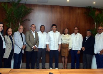 Ministro de Turismo anuncia 250 millones para promover el destino Santiago