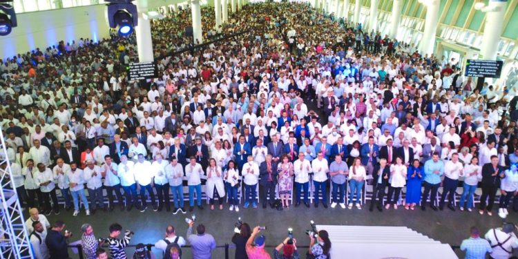 PRM agrupa más de 7 mil militantes en inicio Plan Nacional de Crecimiento