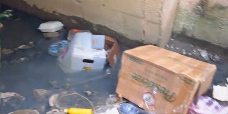 Dajaboneros con el grito al cielo por contaminación provoca el canalito de la Malariología