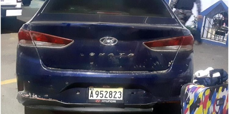Apresan  conductor haitiano transporta ilegalmente compatriotas indocumentados en un vehículo en Valverde