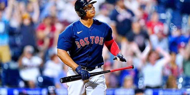 Rafael Devers, 11 años más con Boston por 331 millones de dólares