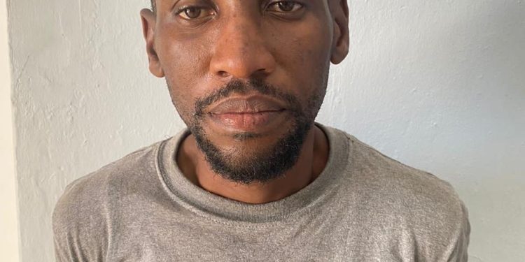 Detienen haitiano rompía tubería acueducto en Santiago Rodríguez