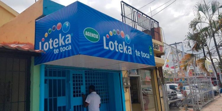 PN apresa a dos individuos que realizaron auto-robo en banca de lotería