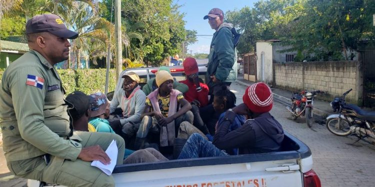Medio ambiente realiza operativo en Constanza y Los Haitises 