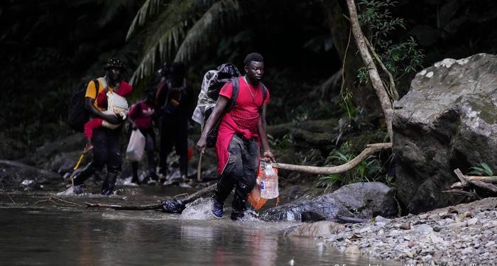 Al menos 36 migrantes murieron en 2022 al intentar cruzar la selva de Darién