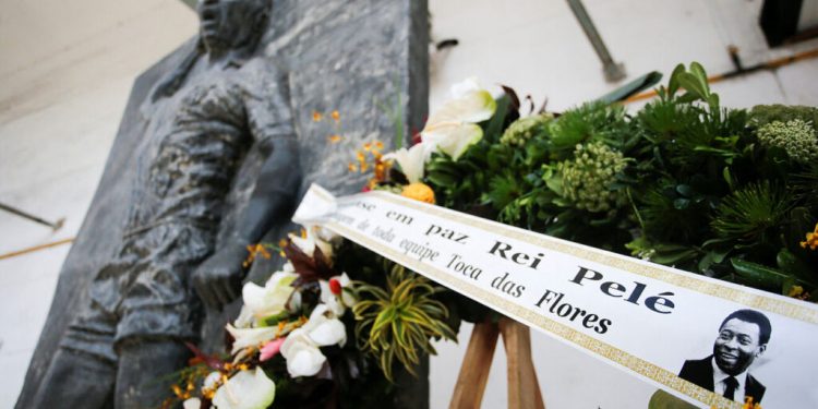 Pelé será sepultado este martes en cementerio vertical cerca del estadio del Santos