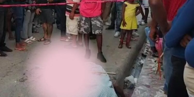 Pintor muere al caer de edificio en La Romana