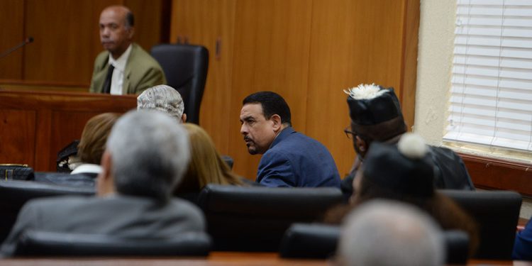 Alexis Medina y otros van a juicio por corrupción