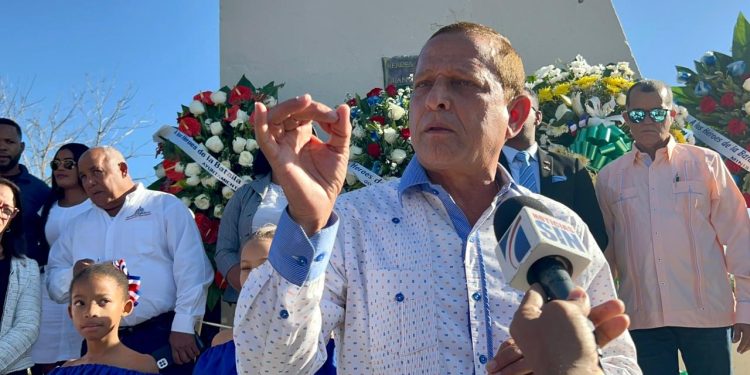 Por iniciativa de precandidato a senador por PRM estado entregará terrenos a comunitarios de Los Miche
