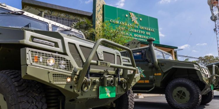 Ejército recibe vehículos blindados para fortalecer operativos de control fronterizo