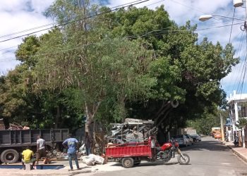 Metalera clausurada por Ministerio de Medio Ambiente por denuncia de alcalde Riveron vuelve a operar sin ninguna regulación estatal
