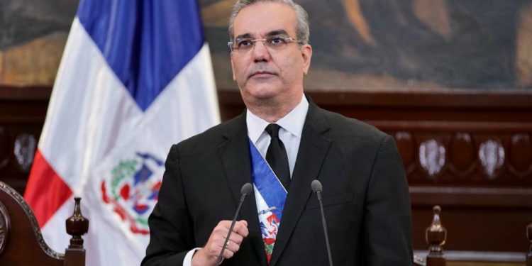 Abinader llama a un gran pacto nacional para lograr consenso en decisiones que conciernan a Haití