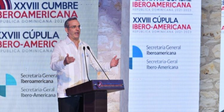 Inicia Cumbre Iberoamericana; Abinader urge repensar sistema financiero más justo