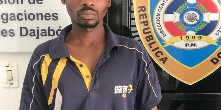 Apresan dos haitianos por robo de una escopeta  en Dajabón 